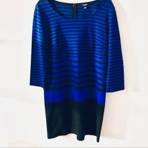 ANN TAYLOR COLOR BLOCK BLACK AND BLUE